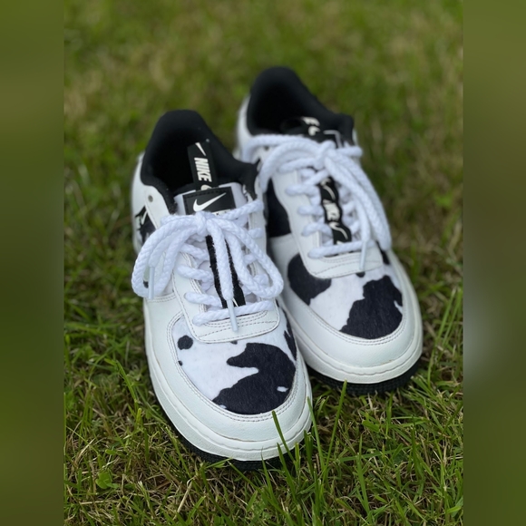 Custom nike airforce1 - Picture 2 of 4